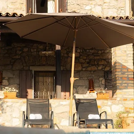 Annemaria Veli Dol