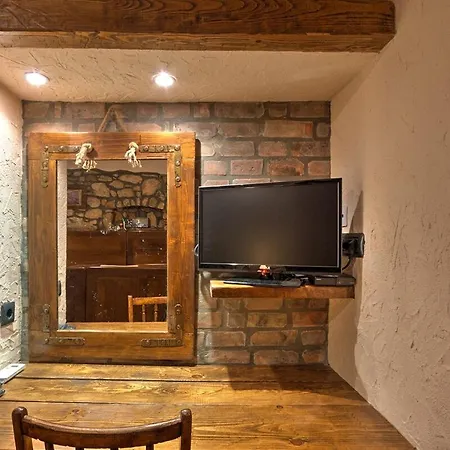 Annemaria Villa Veli Dol